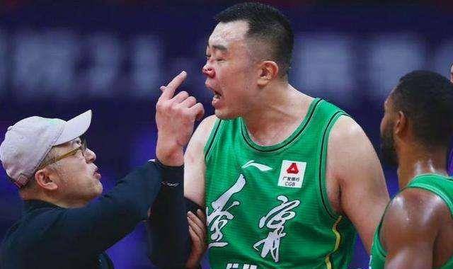 中国篮协对辽鲁U21男篮冲突处罚出炉，严厉处罚背后的深思与启示